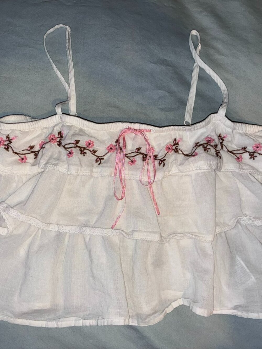 American Eagle Embroidered Ruffle Cami Size XS